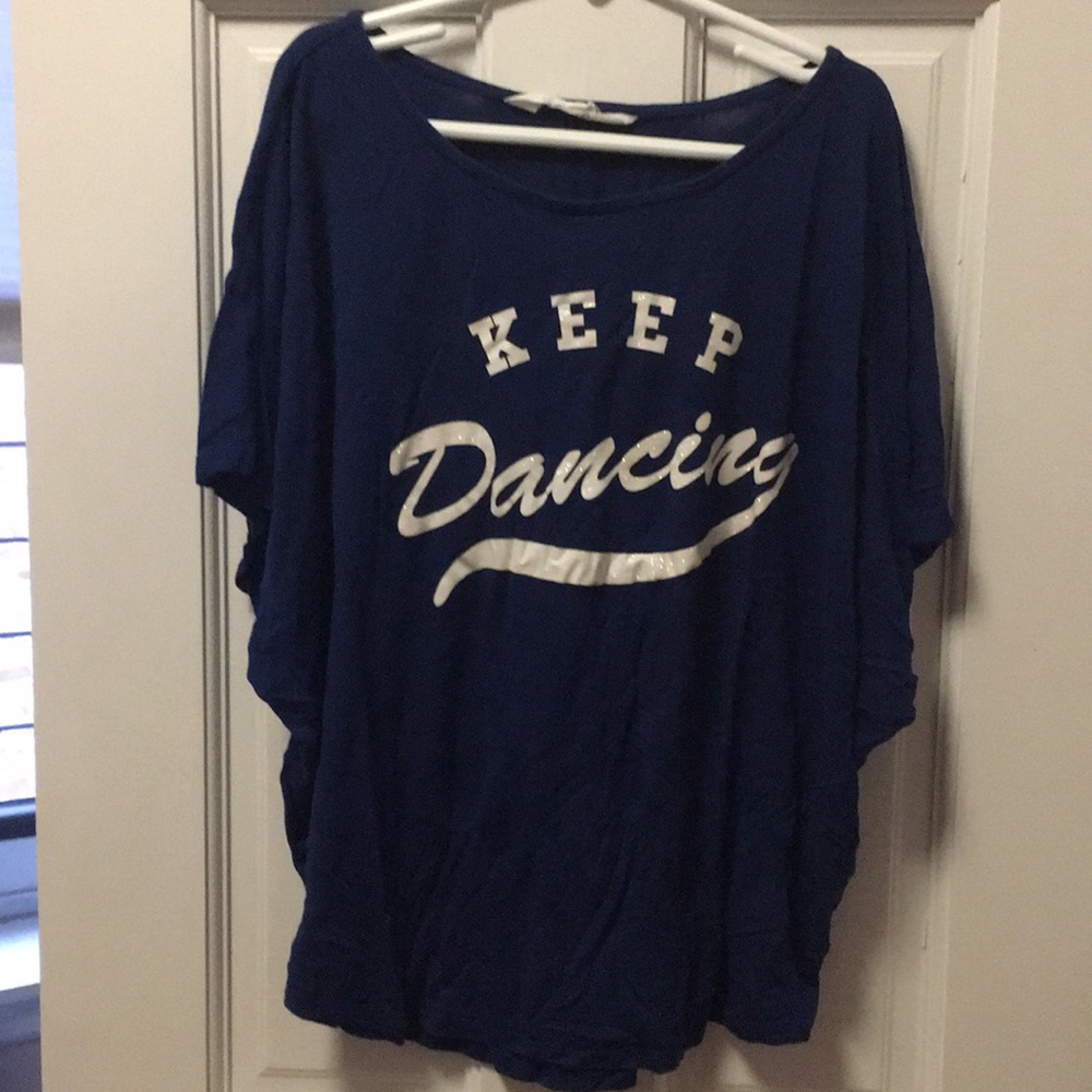 Girl’s Loose Top with “Keep Dancing”